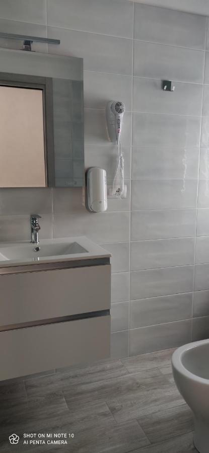 B & B Le Gemelline Salerno Eksteriør billede