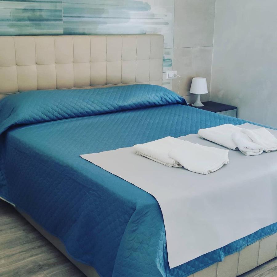 B & B Le Gemelline Salerno Eksteriør billede